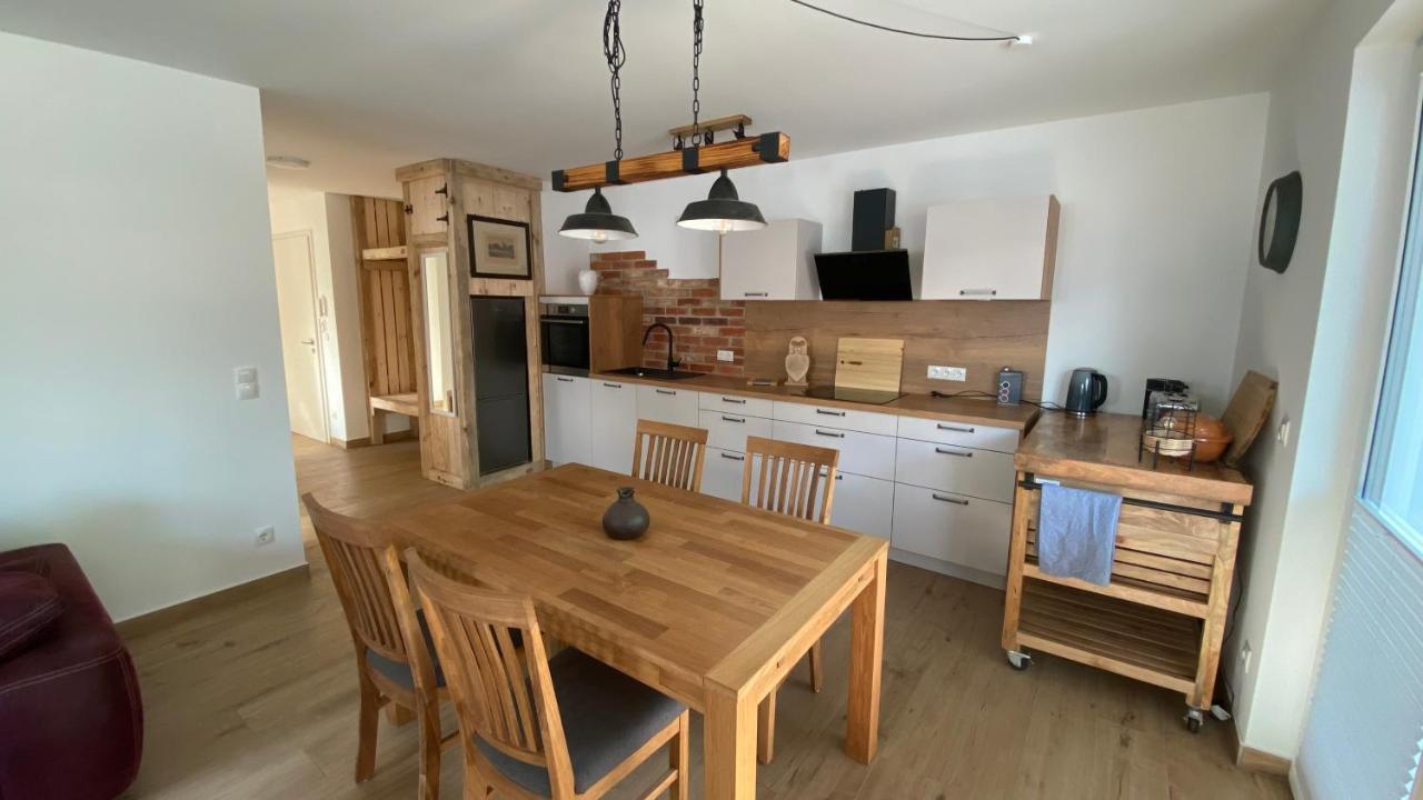 Kloenhuesing Apartment Altefahr